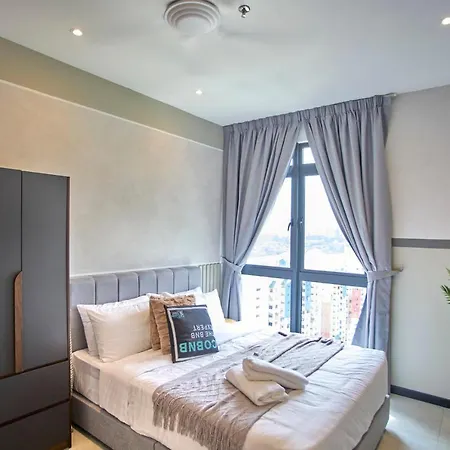 Neu Suites Ampang Near Lrt Jelatek Kuala Lumpur Exterior photo