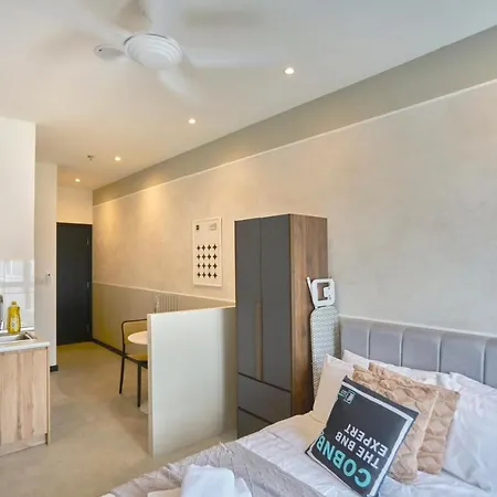 Neu Suites Ampang Near Lrt Jelatek Kuala Lumpur Exterior photo