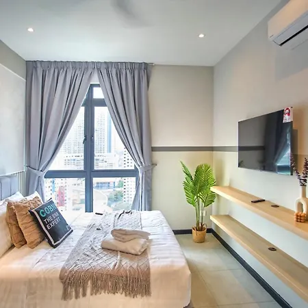 Neu Suites Ampang Near Lrt Jelatek Kuala Lumpur Exterior photo