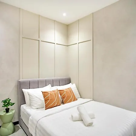 Neu Suites Ampang Near Lrt Jelatek Kuala Lumpur Exterior photo