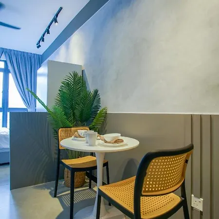 Neu Suites Ampang Near Lrt Jelatek Kuala Lumpur Exterior photo