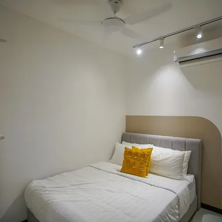 Neu Suites Ampang Near Lrt Jelatek Kuala Lumpur Exterior photo