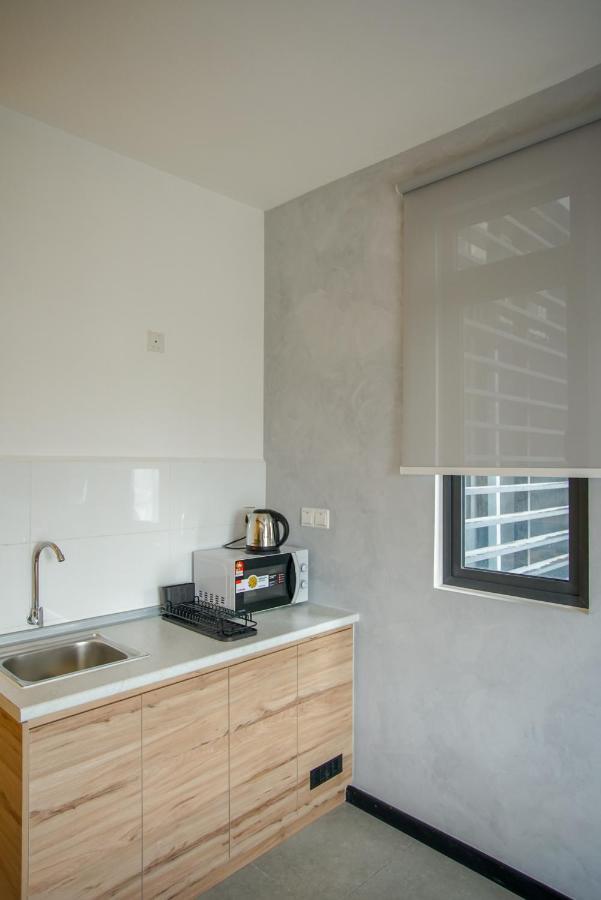 Neu Ampang Near Lrt Jelatek Kuala Lumpur