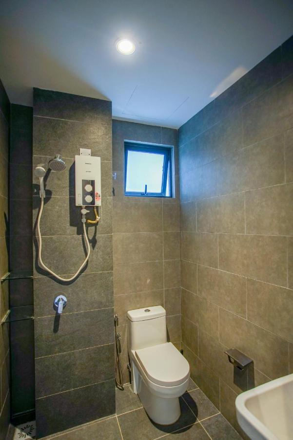 Neu Ampang Near Lrt Jelatek Apartment *
