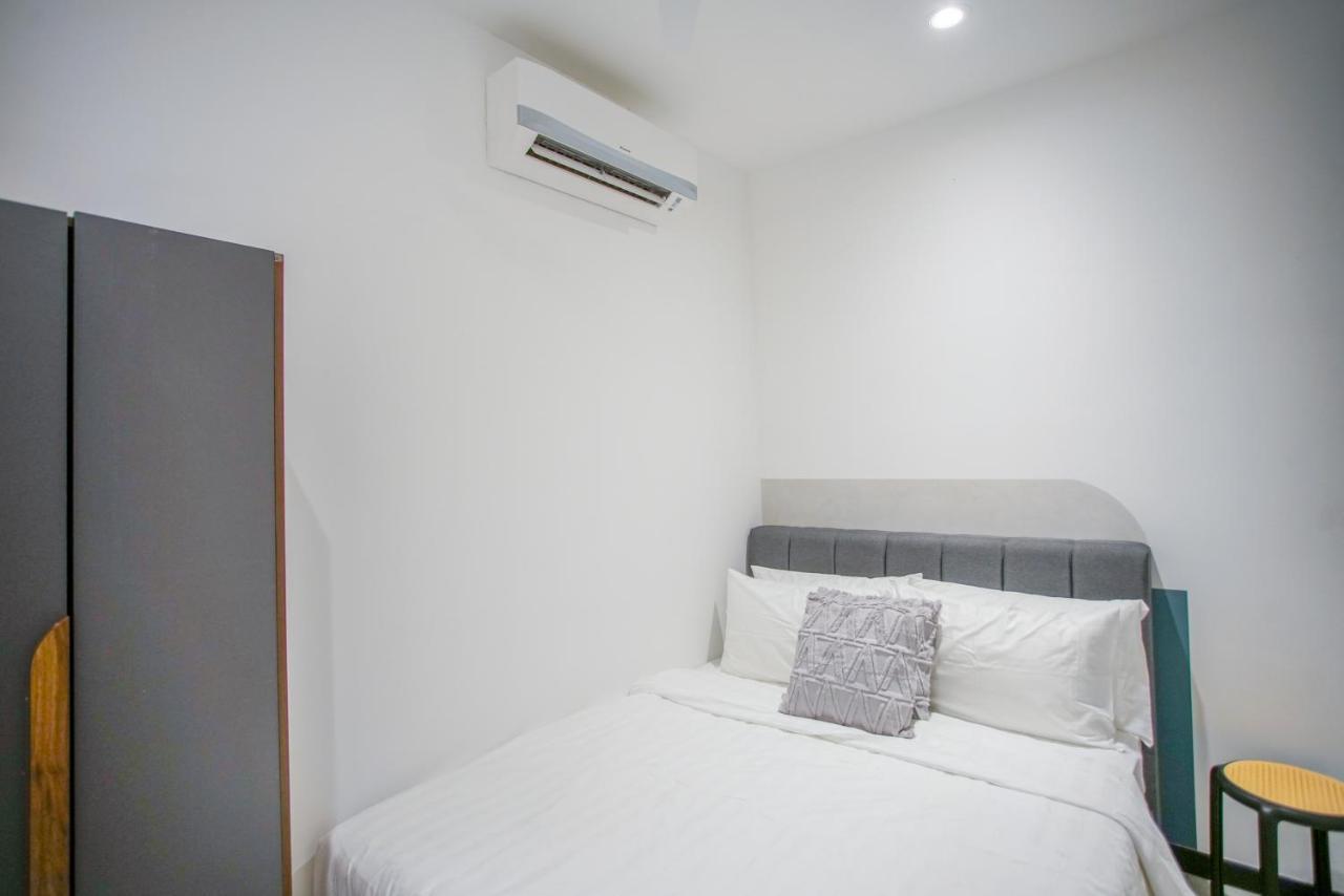 Apartment Neu Ampang Near Lrt Jelatek *