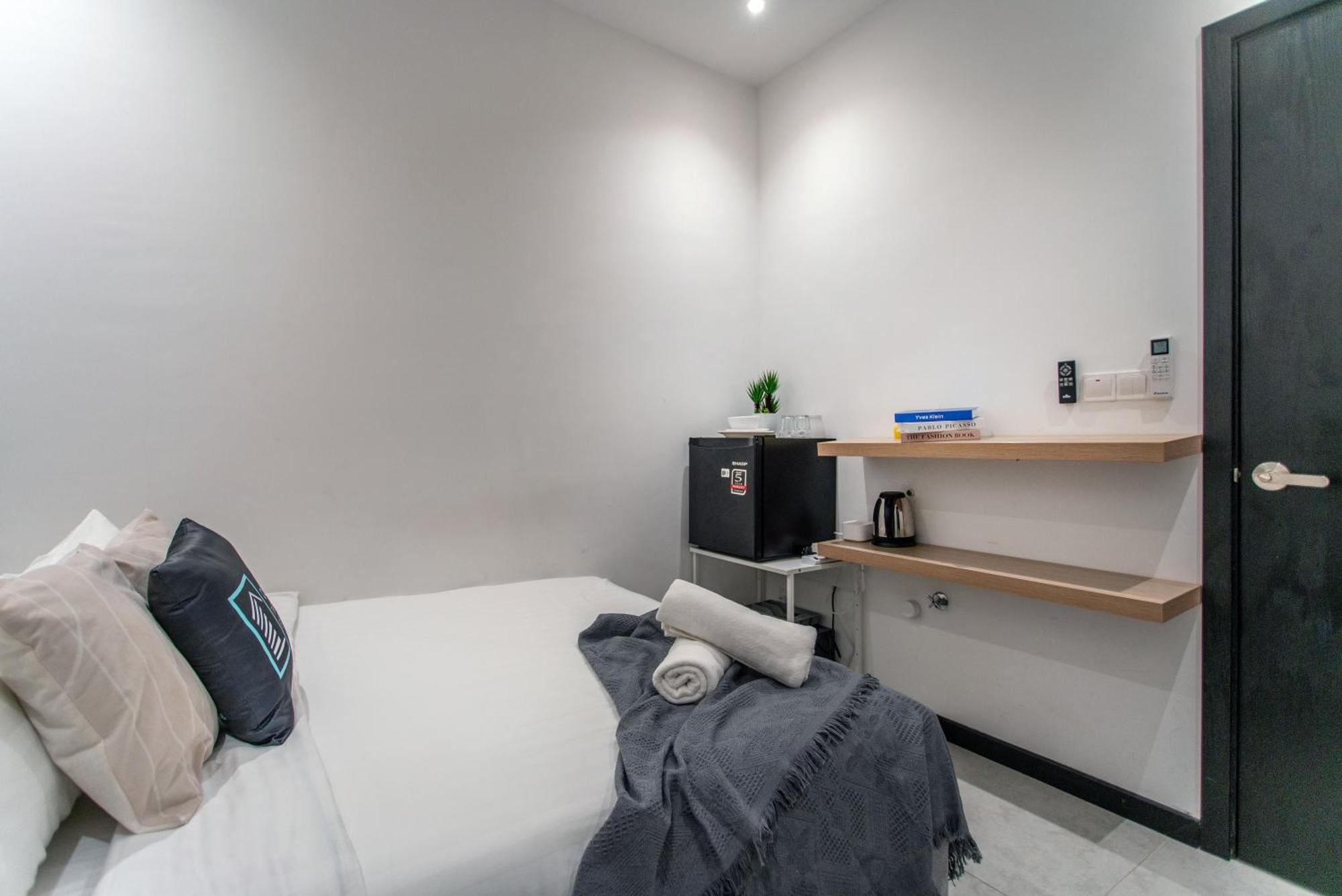 Neu Ampang Near Lrt Jelatek Apartment *